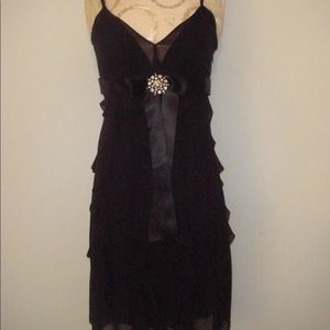 New BCBG Black Silk Chiffon Ruffle Brooch SZ 2